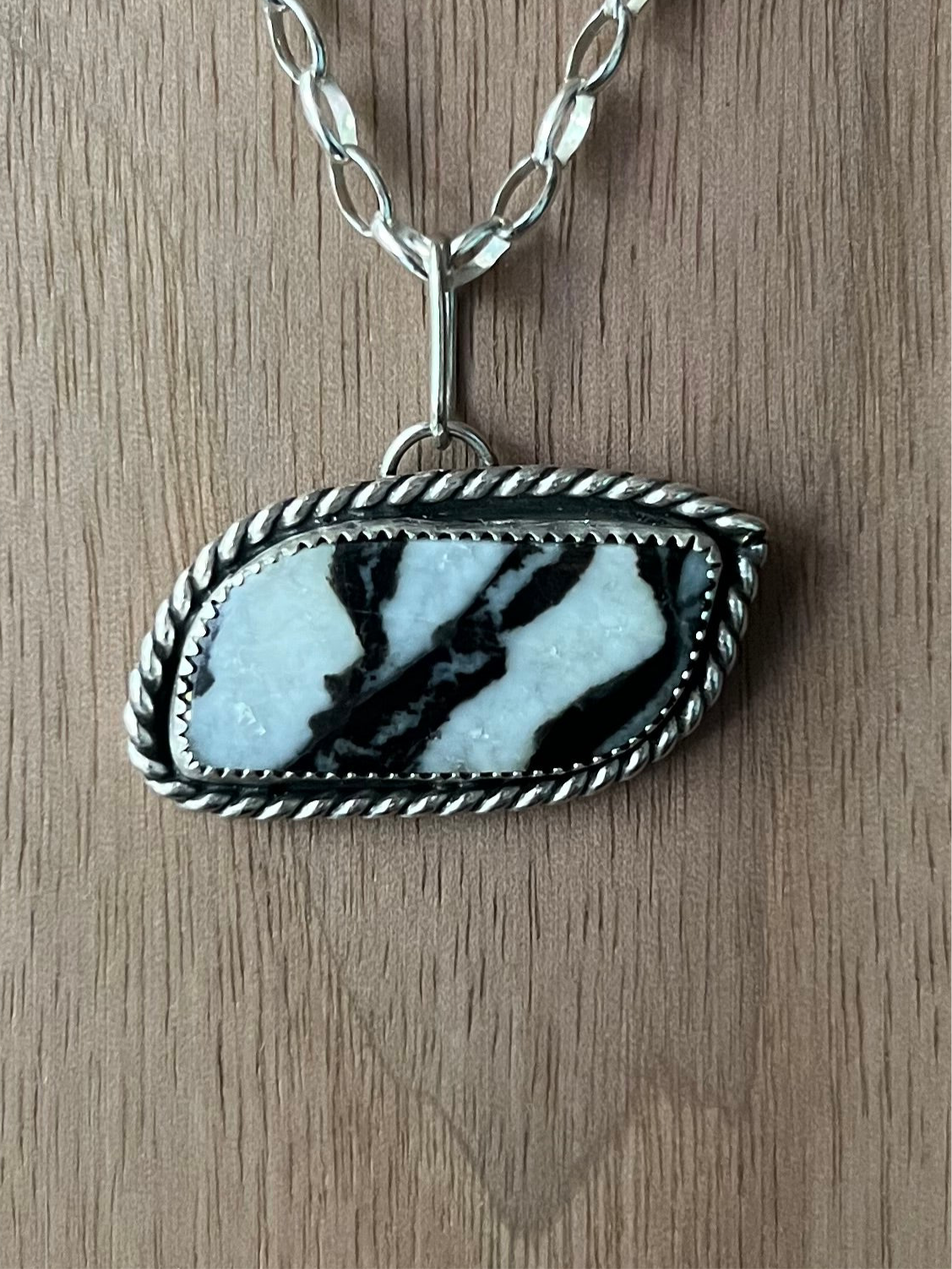 White Buffalo 16in Necklace